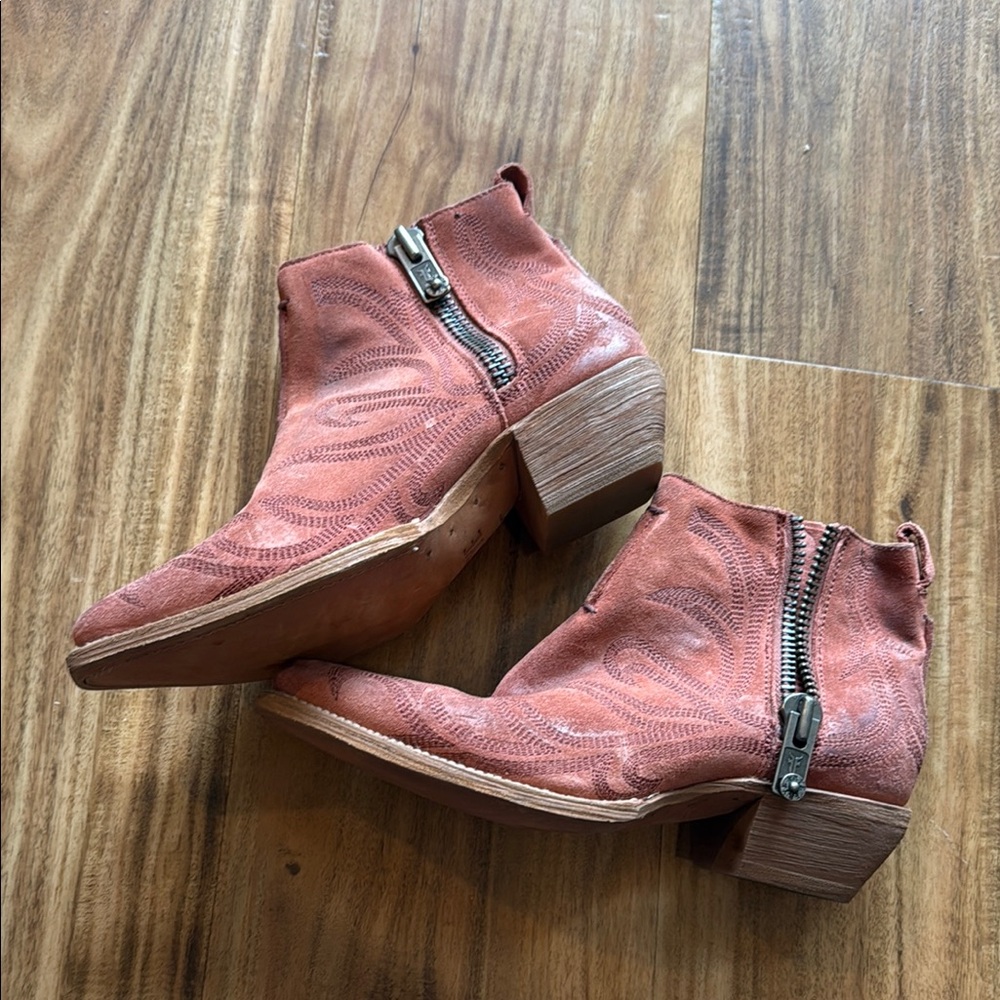 Women's Rust Suede Ankle Boots with Side Zipper - FRYE, never worn!!